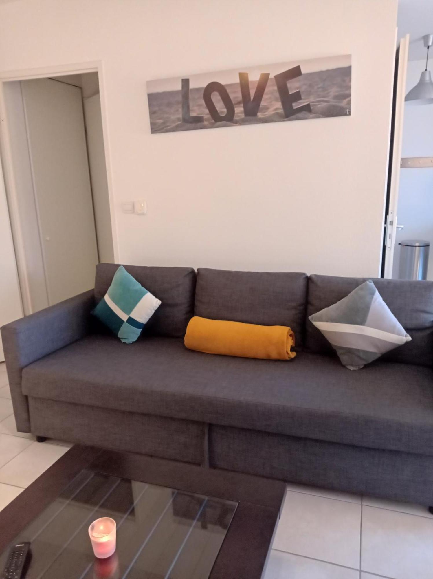 Proche De La Gare Avec Le Calme Des Vignes. Apartment *